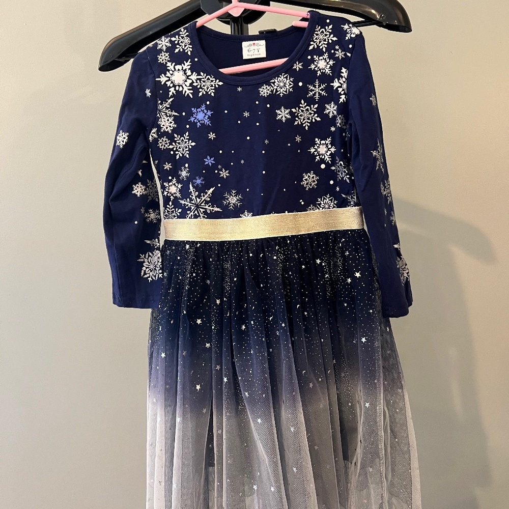 Holiday Snowflake Girls Dress, midnight blue with silver  Size 6/7